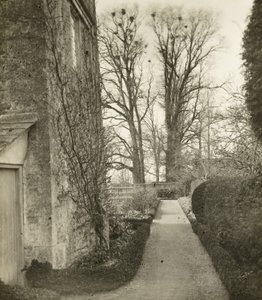 Kelmscott Manor: Im Garten von Frederick H. Evans