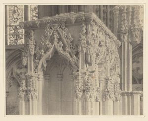 [Lincoln Cathedral, Detail des tragbaren Schreins] von Frederick H. Evans