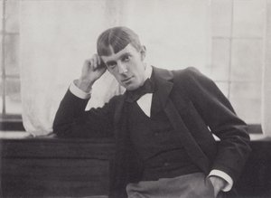 Porträtfotografie von Aubrey Beardsley (1872-98) von Frederick Evans (1853-1943) von Frederick Henry Evans