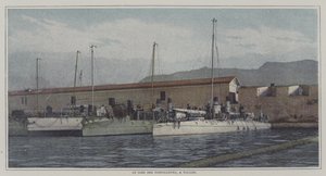Zerstörer im Hafen von Toulon, Frankreich von French Photographer