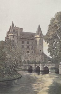 La Rochefoucauld, Schloss, Ansicht von den Ufern der Tardoire