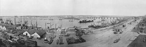 Panorama der Reede und der Brücke von Bordeaux, Ansicht von der Zollstation (s/w Foto)