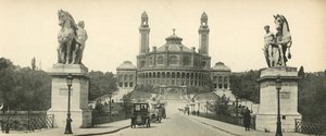 Paris, Der Trocadero-Palast und die Iena-Brücke von French Photographer