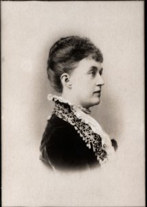 Porträt von Prinzessin Adelheid Marie von Anhalt Dessau (1833-1916), Großherzogin von Luxemburg von French Photographer
