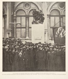 Enthüllung eines Denkmals, das von den Sowjets zum Gedenken an einen der Mörder von Alexander II. errichtet wurde, aus Histoire des Soviets, veröffentlicht 1922 von French Photographer