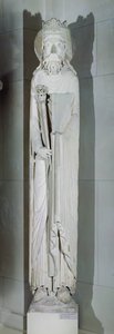Ein König, möglicherweise Salomon, von der Westfassade der Notre-Dame de Corbeil, Essonne von French School
