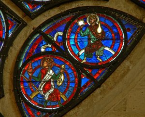 Detail des Ostrosenfensters mit zwei Ältesten der Apokalypse von French School