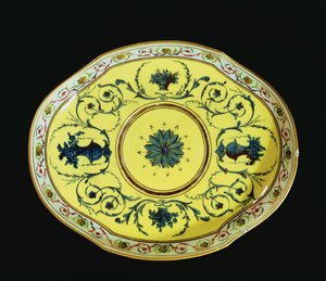 Schale mit gelbem Hintergrund, Sevres Werkstatt