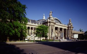 Fassade des Grand Palais, erbaut von Henri Deglane (1855-1931), Albert Louvet (1860-1936) und Albert Thomas (1847-1907), 1897-1900 von French School