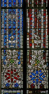 Fenster der Südkapelle wF mit Baldachindetails