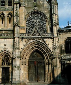 Südportal der Westfassade (Südliche Tür)