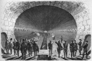 Transformationen von Paris unter dem Zweiten Kaiserreich, Haussmann-Paris. Der Abwasserkanal vom Bahnhof Straßburg zur Seine: Ansicht aus dem großen Raum am Tag der Einweihung des Boulevard de Sebastopol. Besuch von General Espinasse, Minister o