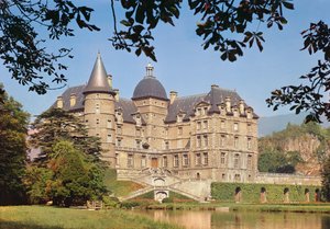 Ansicht des Schlosses Vizille, gebaut für den Konstabler von Lesdiguières in 1611-19 von French School