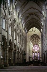 Ansicht des Kirchenschiffs nach Osten, abgeschlossen ca. 1230