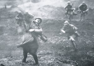 Französischer Soldat des Ersten Weltkriegs, der während eines Angriffs an der Westfront getroffen wurde von French School