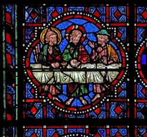 Fenster w02, Darstellung einer Auferstehungsszene: Das Abendmahl in Emmaus