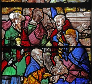 Fenster w16, das die Anbetung der Heiligen Drei Könige darstellt