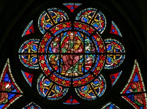 Fenster w200, eine Rosette darstellend: Christus umgeben von Evangelistensymbolen