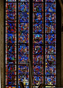 Fenster w51, Darstellung einer der Les Belles Verrieres mit Szenen aus dem Leben von St. Nikolaus, St. Katharina und St. Sever