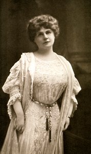 Marie Corelli, britische Schriftstellerin, 1909