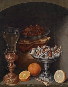 Stillleben mit Weinglas, Orangen, einem Teller mit Pilzen und einem Silberbecher, frühes 17. Jahrhundert