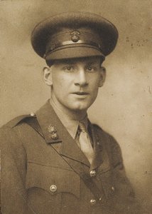 Porträt des Dichters Siegfried Loraine Sassoon 1886-1967, 1915