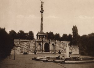 München: Friedensdenkmal mit Terrasse