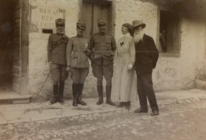 Album "Bilder des Krieges II": Rotes Kreuz und italienische Soldaten (s/w Foto) von Gigliucci Gigliucci