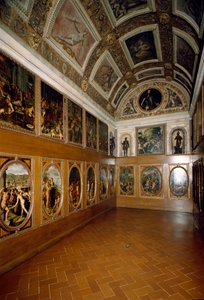Ansicht des Studiolo von Francesco I de Medici von Giorgio (and workshop) Vasari