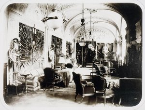 Das Haus von Ivan Paskevich am Englischen Ufer in Petersburg. Der Waffensaal, 1860er Jahre von Giovanni Bianchi