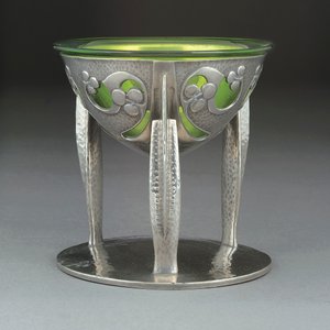 Eine Tudric Zinn- und Glas-Kuppel