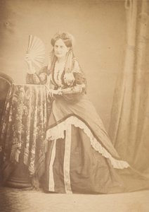 [Die Gräfin am Tisch mit Fächer], 1860er Jahre von Giovanni Morotti