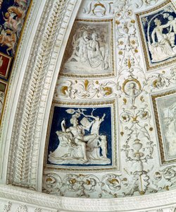 Die Loggia (Detail des Gewölbes mit mythologischen Reliefs) von Giovanni da Udine