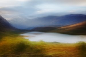 Nebliger Bergsee von Gustav Davidsson