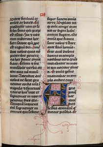 Evangelienbuch mit Evangelistenporträts: Verzierte Initiale