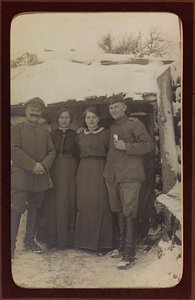Erster Weltkrieg: Ukraine in den Jahren 1914-1916 während der Invasion der deutschen Armee. Gruppenporträt (s/w Foto)