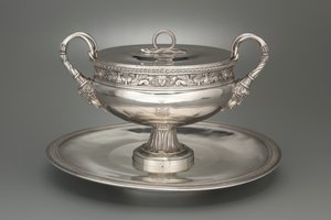 Gedeckte Terrine mit Tablett, 1798-1809 von Henry Auguste