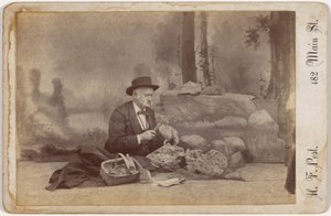Dominic Parsons auf Fossiliensuche, ca. 1896 von Henry F. Post