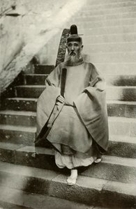 Ein Shinto-Priester, 1910