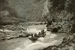 Die Stromschnellen des Katsura-Gawa hinunterfahren, 1910