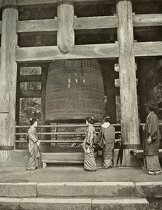 Die große Glocke im Chio-In-Tempel, 1910