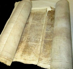 Torah-Rolle der jüdischen Gemeinde in Kaifeng, China