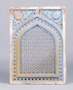 Ein roter Sandstein-Jali-Bogen in einem Rahmen mit einem Sternmotiv, 18. Jahrhundert