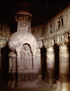 Innenansicht der Höhle 19 von Indian School