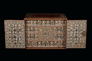 Mughal-Schrank, Gujarat oder Sindh, Westindien