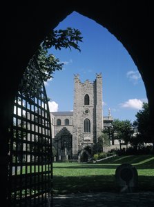 St. Audoens Kirche, erbaut 1190