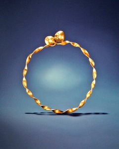 Gedrehter Kragen, Ardnaglug, County Roscommon, Frühe Eisenzeit von Iron Age