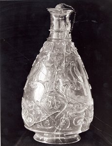 Kanne mit Vögeln aus dem Schatz von Saint-Denis, ägyptisch, Fatimiden-Periode, spätes 10. Jahrhundert