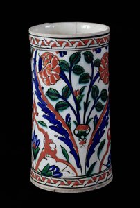 Topf mit Blumendekoration, Iznik von Islamic School