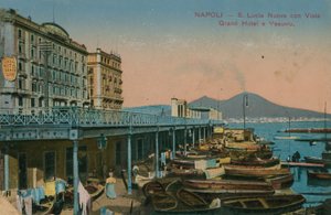 Neapel - Blick auf das Grand Hotel Santa Lucia und den Vesuv
